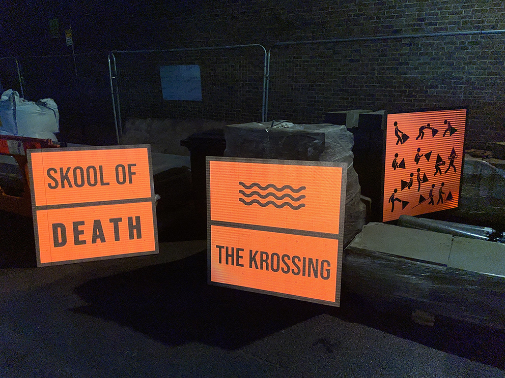 Pyramid building site signs 9